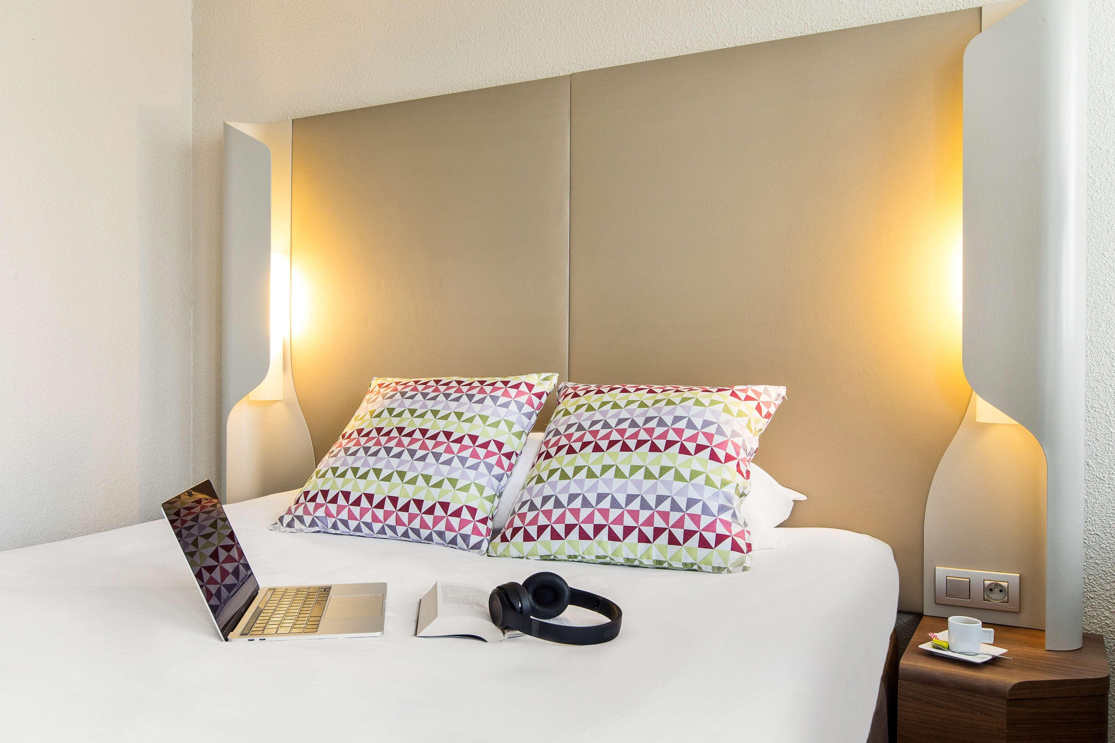 Campanile Gueret Hotell Eksteriør bilde