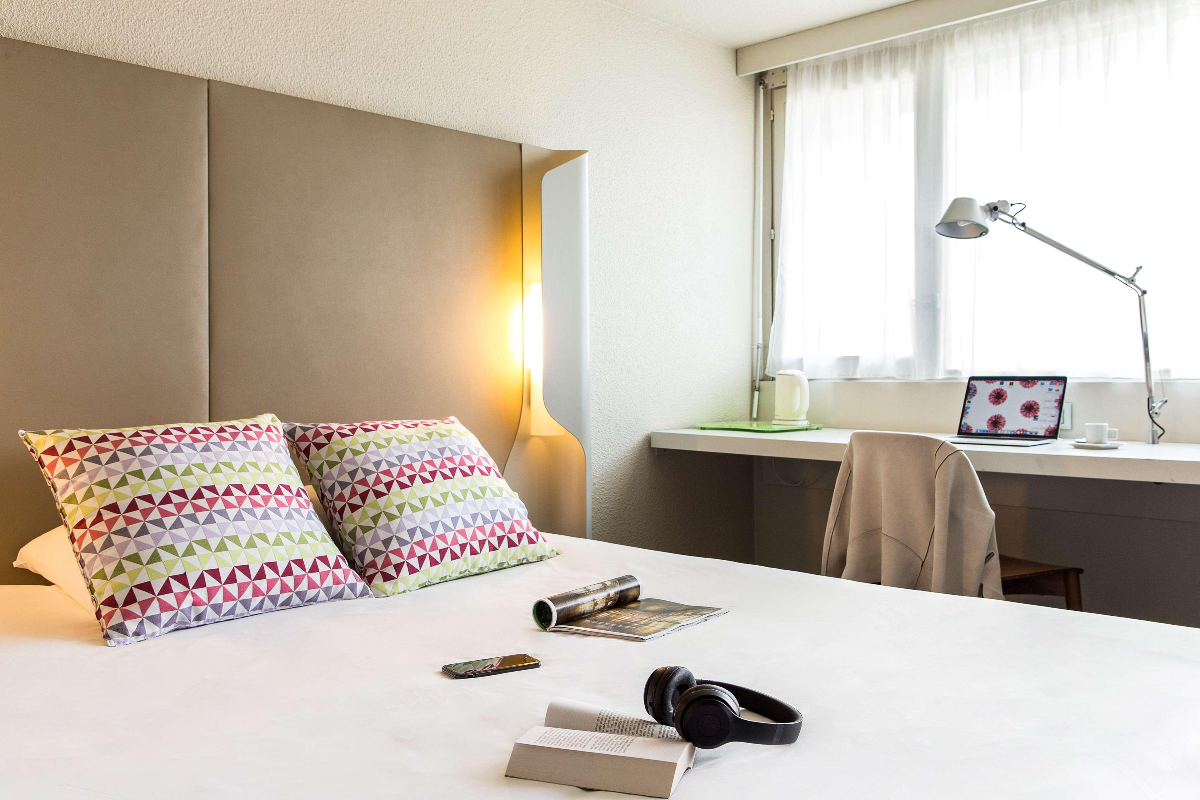 Campanile Gueret Hotell Eksteriør bilde