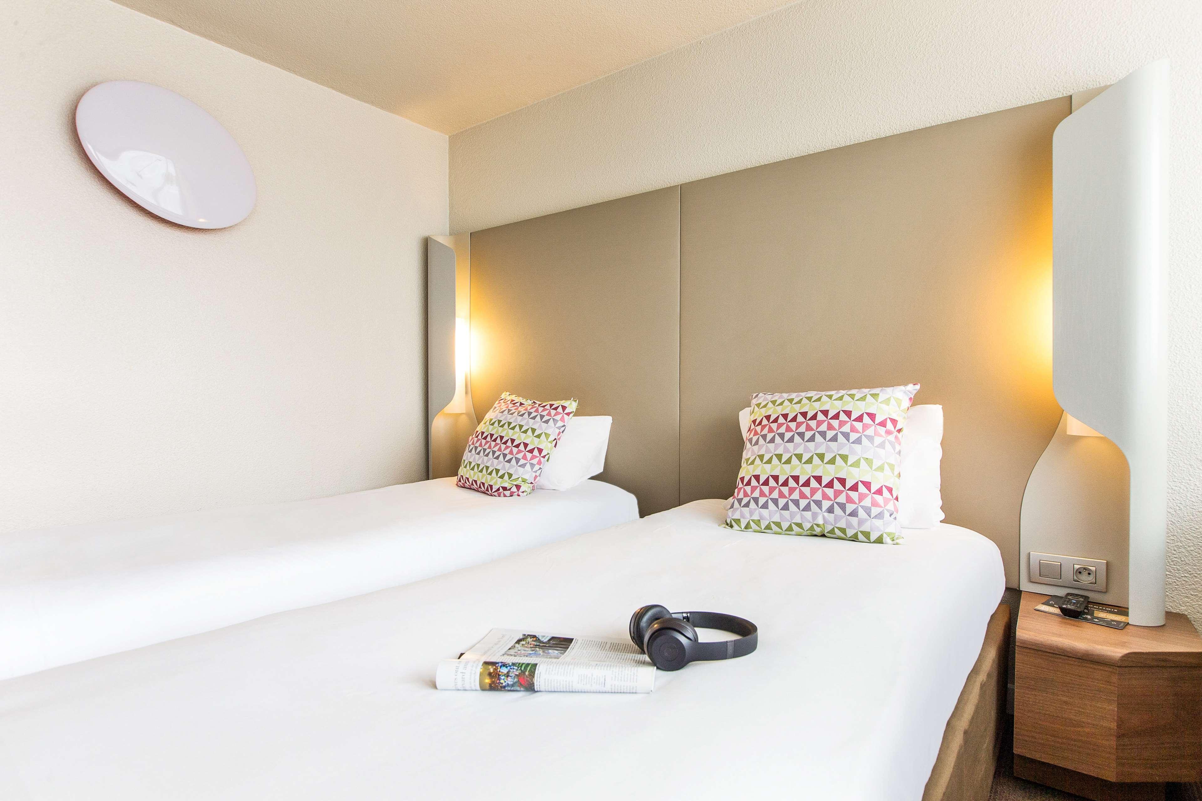 Campanile Gueret Hotell Eksteriør bilde
