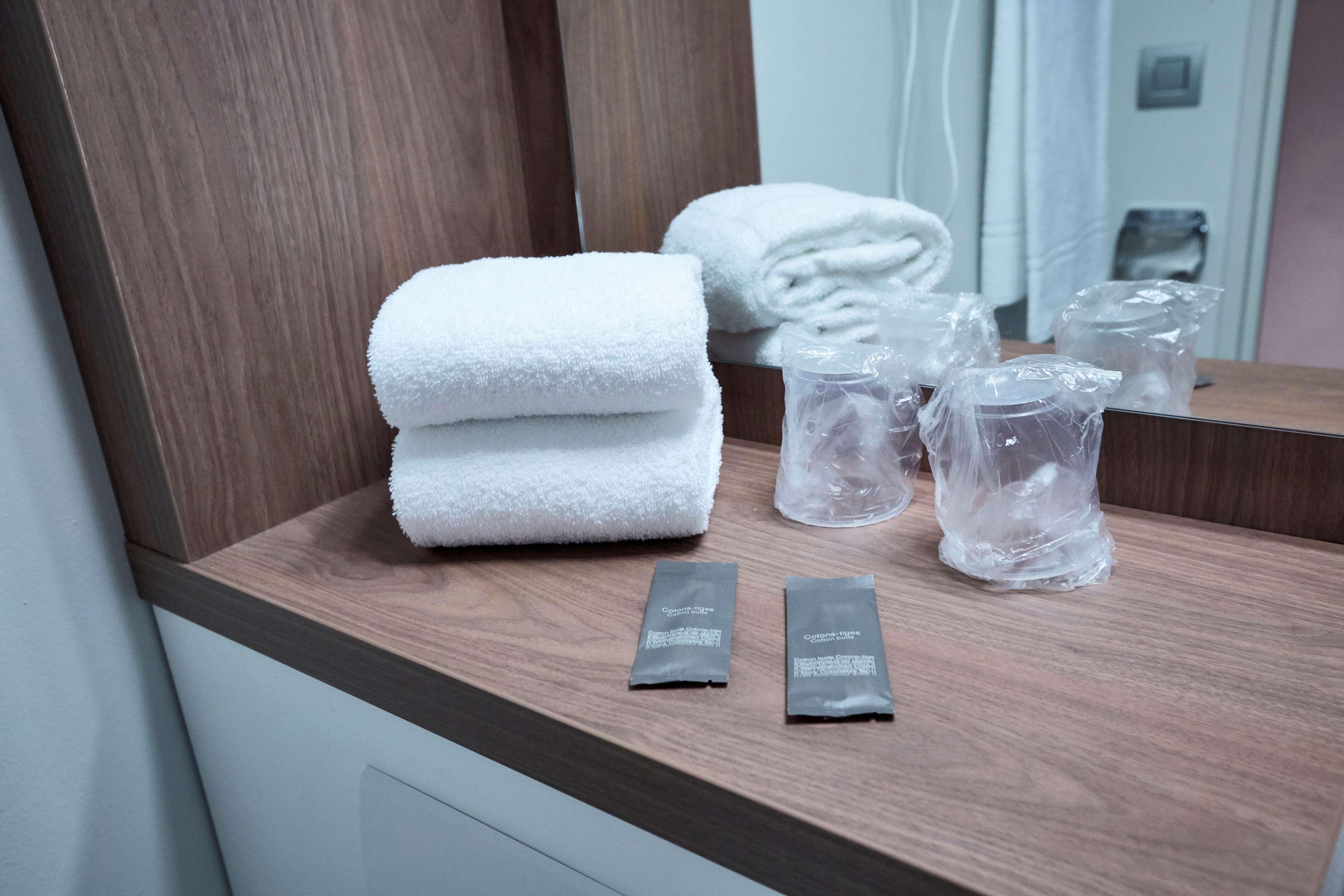 Campanile Gueret Hotell Eksteriør bilde
