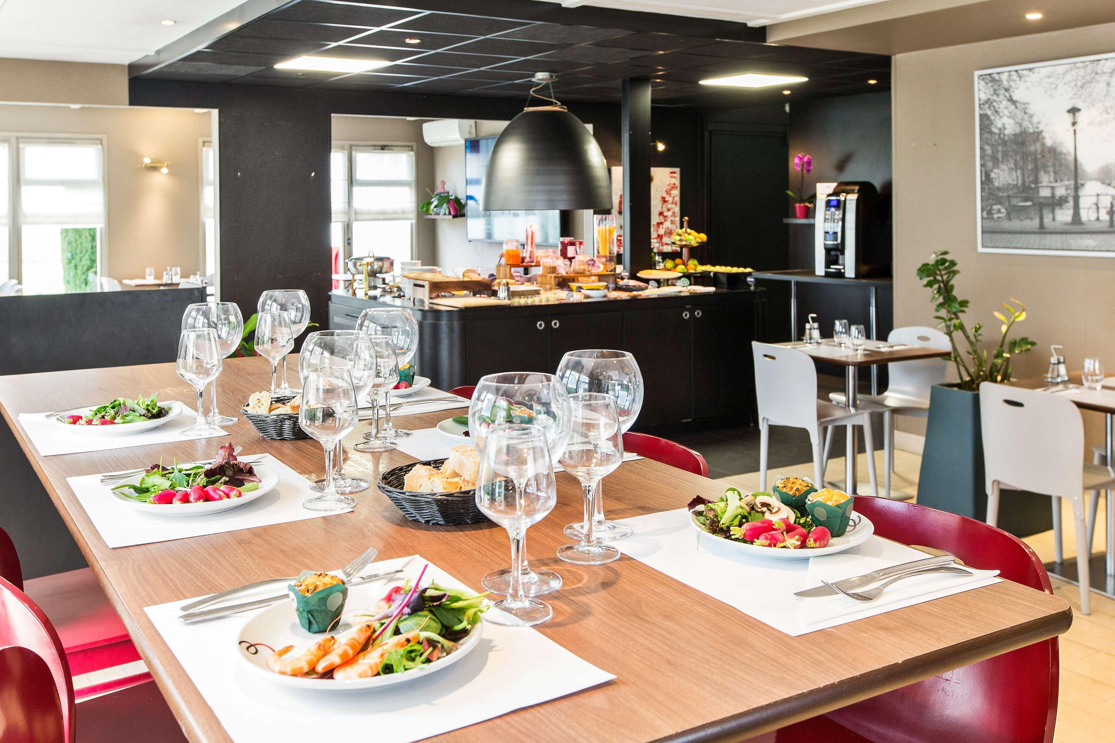 Campanile Gueret Hotell Eksteriør bilde